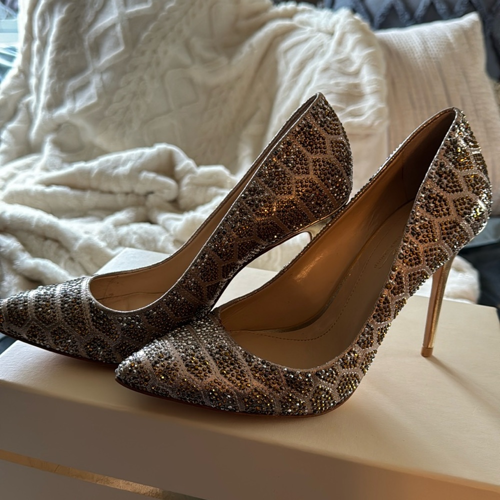 Vince Camuto special occasion sparkly pumps